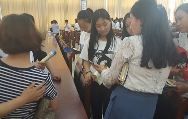 青春扬帆.梦想起航 三门峡市教师进修学校举行2017年供需见面会