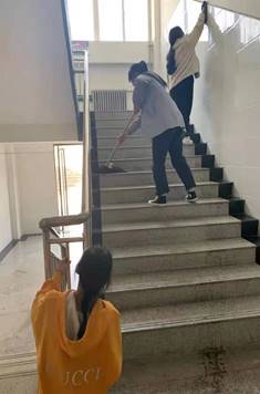 保护校园环境，共建绿色家园